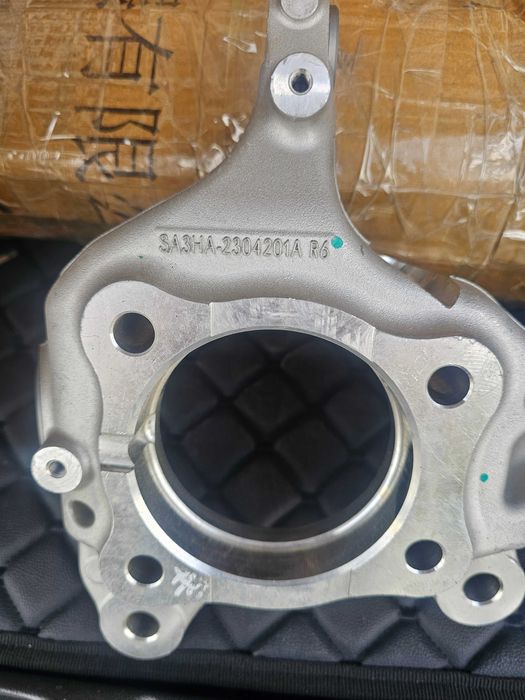 Кулак передний поворотный на BYD SONG PLUS.(левый,правый).