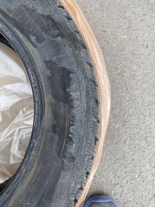 Продам зимнюю шипованную резину