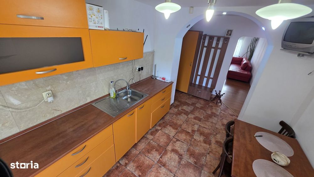 Vand ap cu 4 camere zona BRD - 2 Pasi