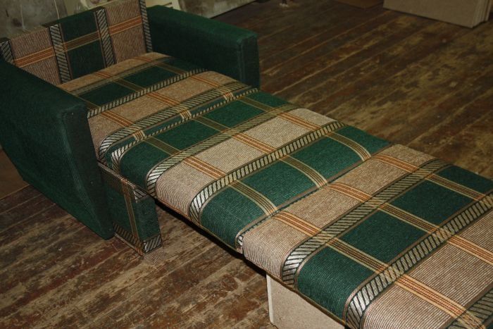 Кресло кровать зелёного цвета