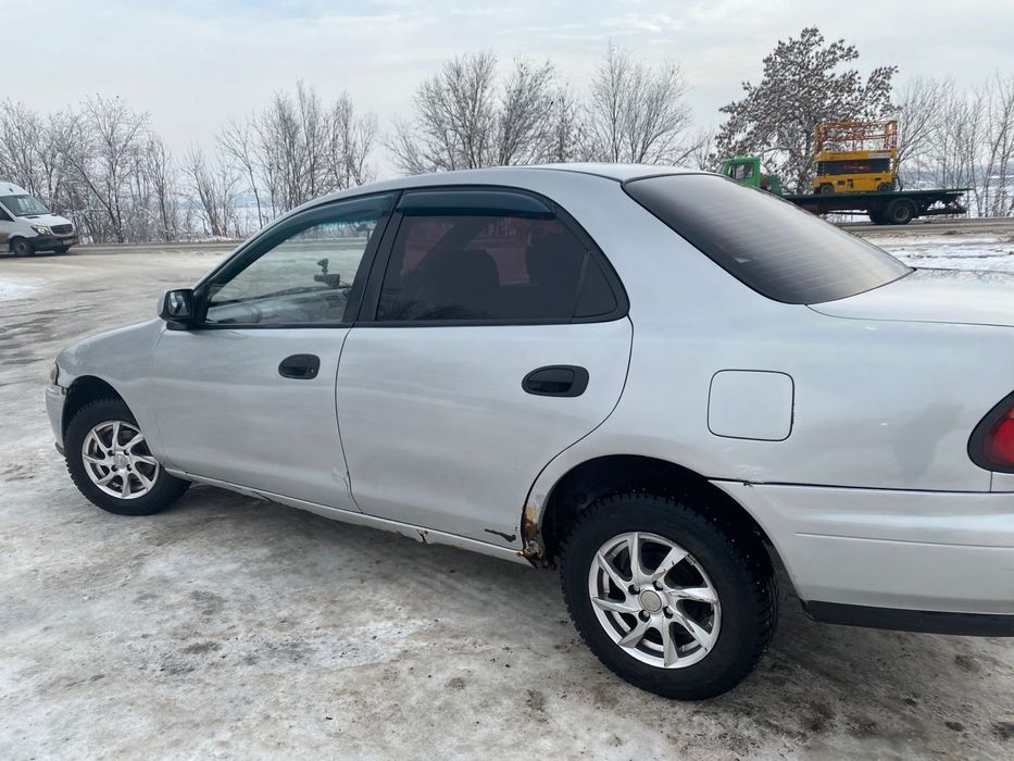 Mazda Familia  продам