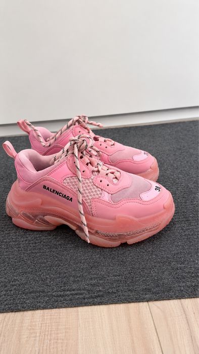 balenciaga triple s