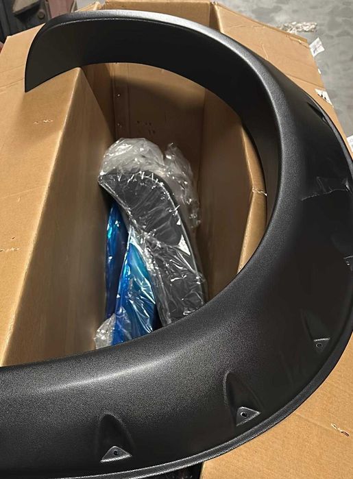 Overfendere aparatori de noroi Toyota hilux Vigo 2005-2012