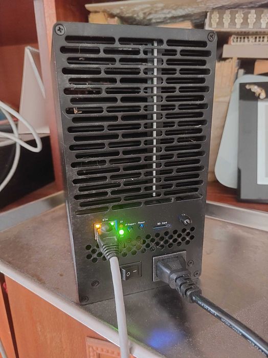 IceRiver AE1 Lite 300 MH/s - копачка за крипто ALEO