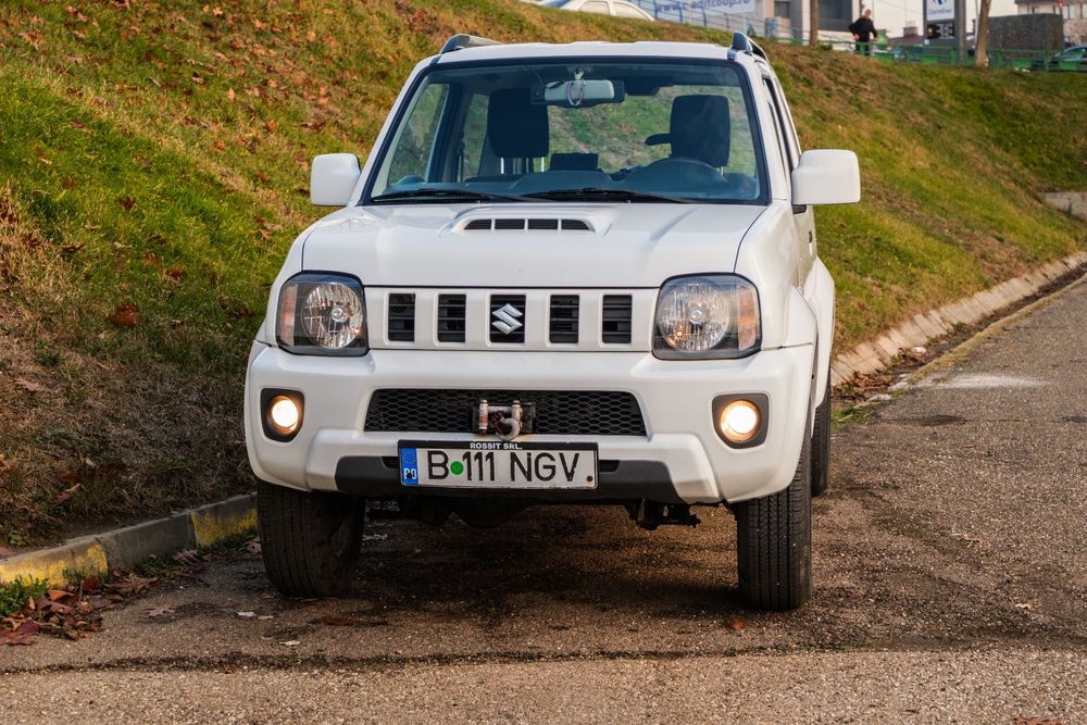 Suzuki Jimny Suzuki Jimny 84.000km, 2013, primul proprietar, revizii la 8-10.000km