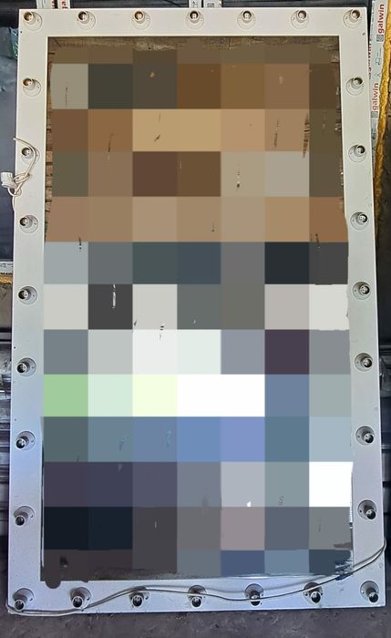 Зеркало с подсветкой.