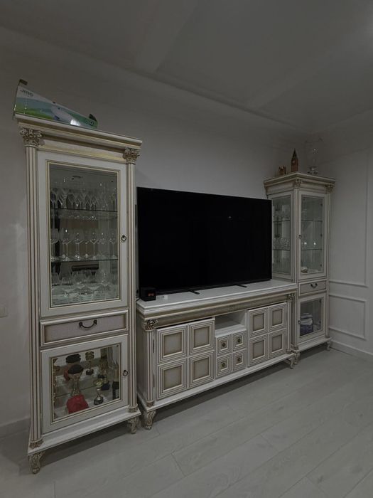 Горька/Стенка из трех частей