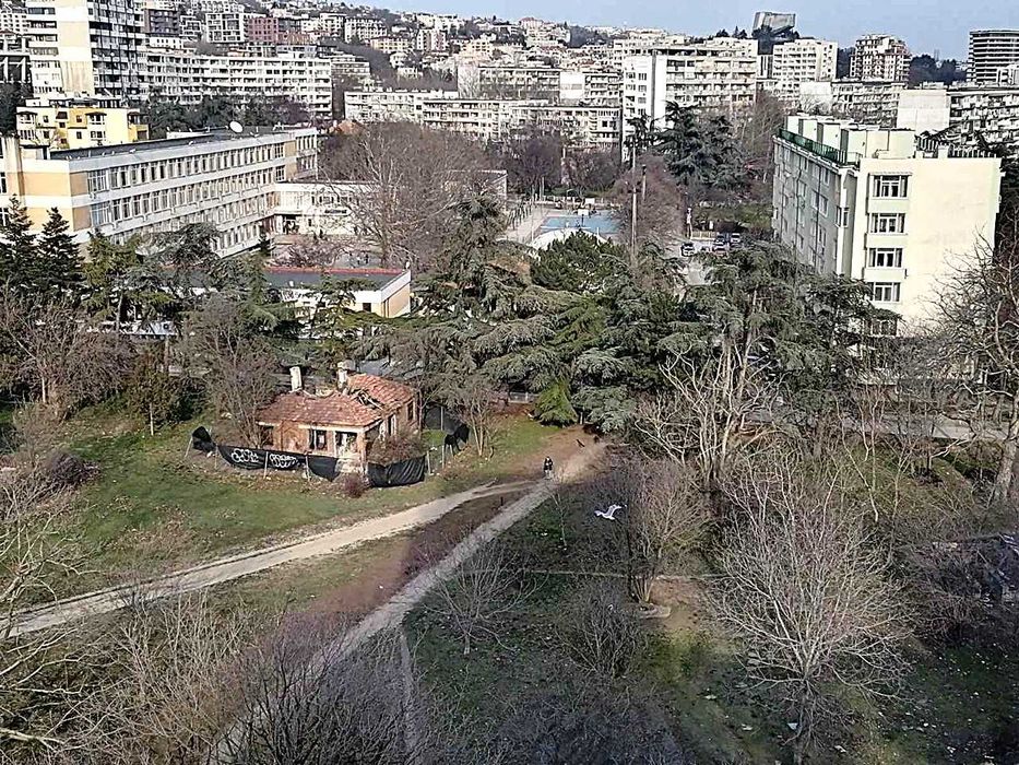 Светъл и уютен апартамент в най-зеления квартал на Варна – ж.к. „Чайк