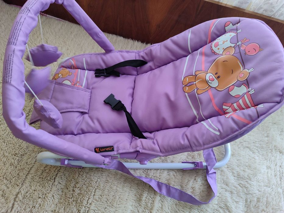 Продавам бебешки шезлонг