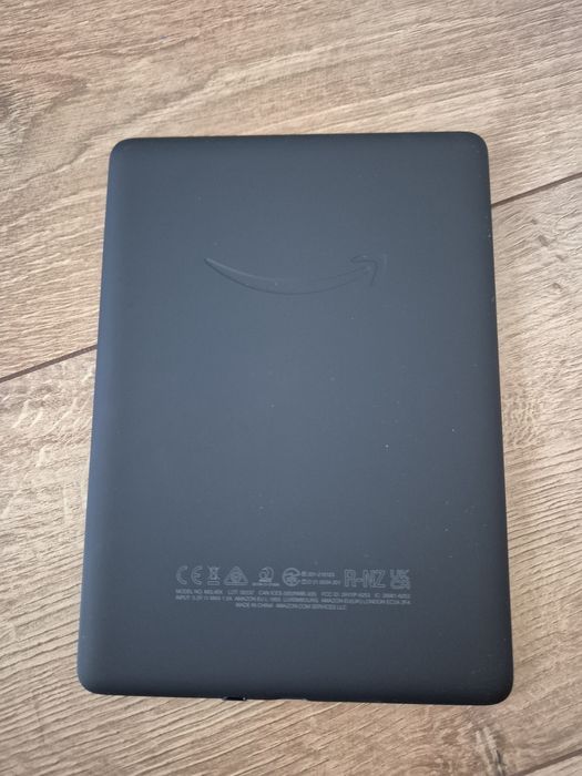 E-Book Reader Amazon Kindle PaperWhite Signature

Edition 2021, Ecran 6.8", Waterproof, 32GB, Wi-Fi (Negru)