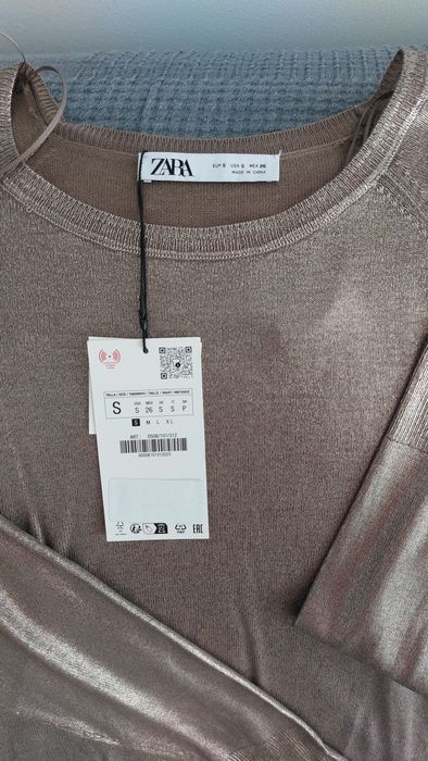 Bluza noua cu eticheta Zara