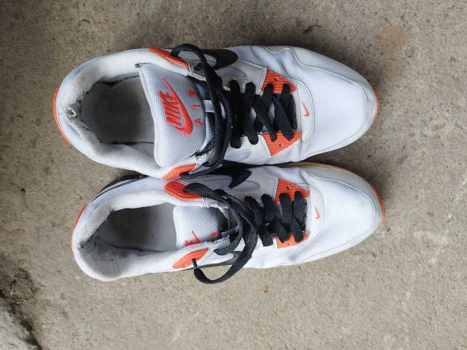 Adidasi NIKE marime 47