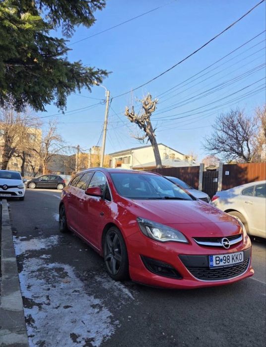 Opel astra j sport tourer 2014