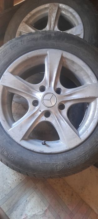 Продам шины с титанов