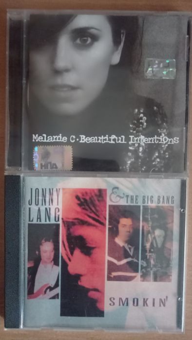 Музыка разных направлений и стилей на CD -дисках.