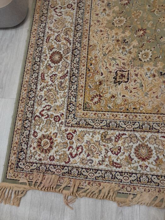 Ковер натуральный турецкий .