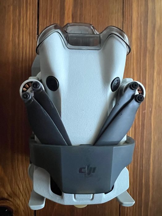 Дрон DJI Mini 4 pro