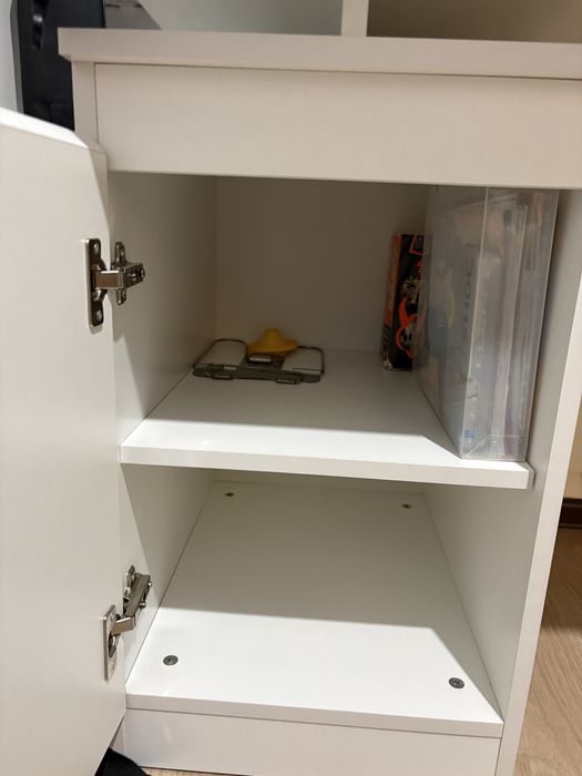 Продается стол в очень хорошем состоянии