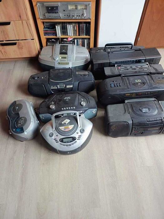 Vând radiocasetofoane Sony,Sharp,Jvc,Watson,Golf Star,Blaupunkt etc