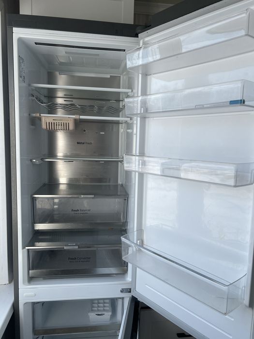 Продам холодильник