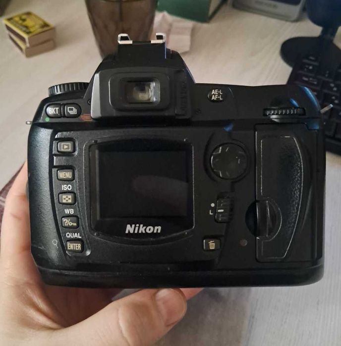Продам Фотоаппарат Nikon D70 !