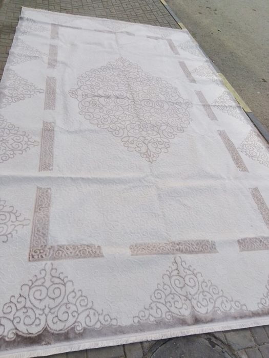 Кілем сатылады 3.5 м