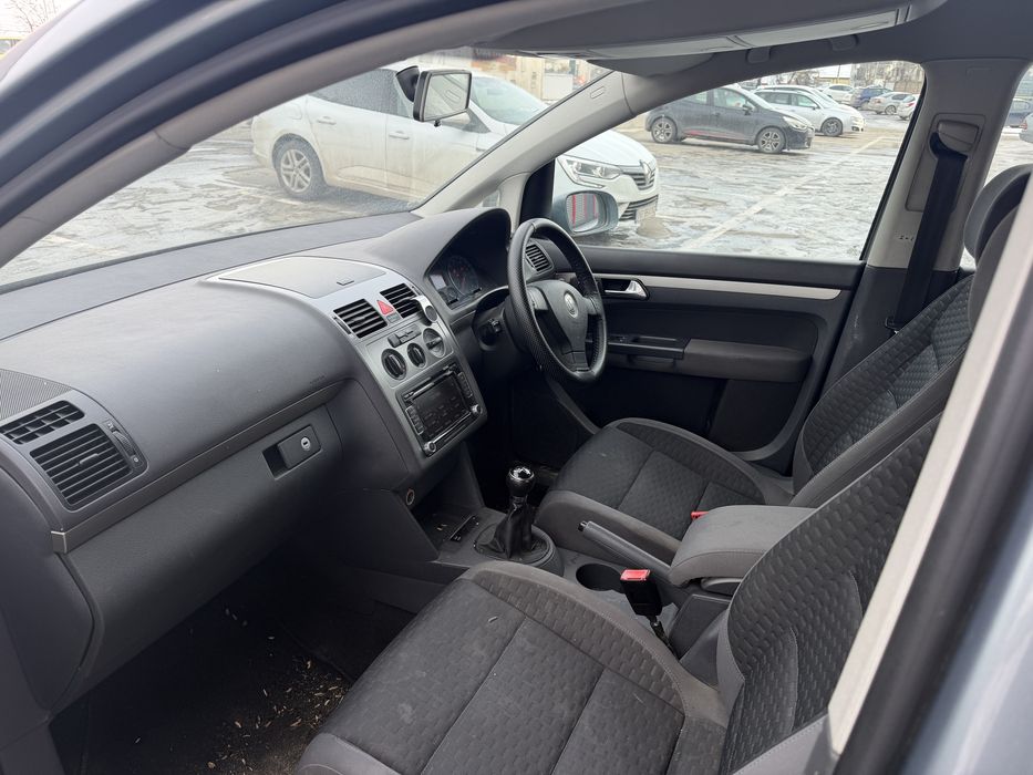Volkswagen Touran 1.9 Diesel 2009 7 Locuri Facelfit  UK