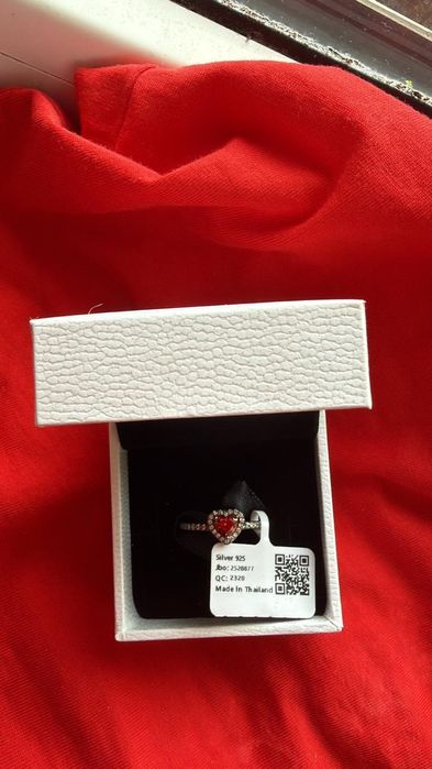 Продам кольца Pandora