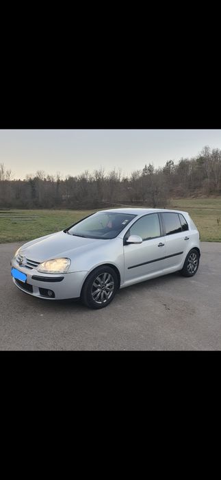 Vând golf 5 1.9 TDI