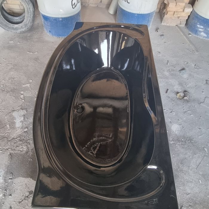 Ванна из искуствений мрамором