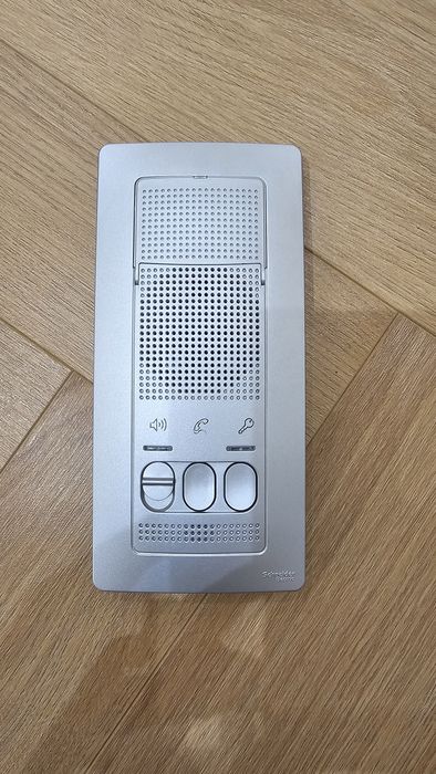 Schneider Electric Blanca Алюминий  домофон