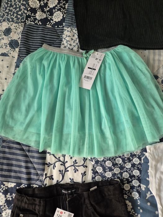 Lot haine fete Măsura 128 noi etichetă Reserved Tex H&M