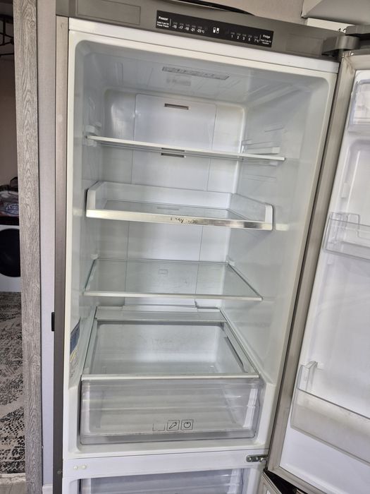 Холодильник NOFROST Samsung