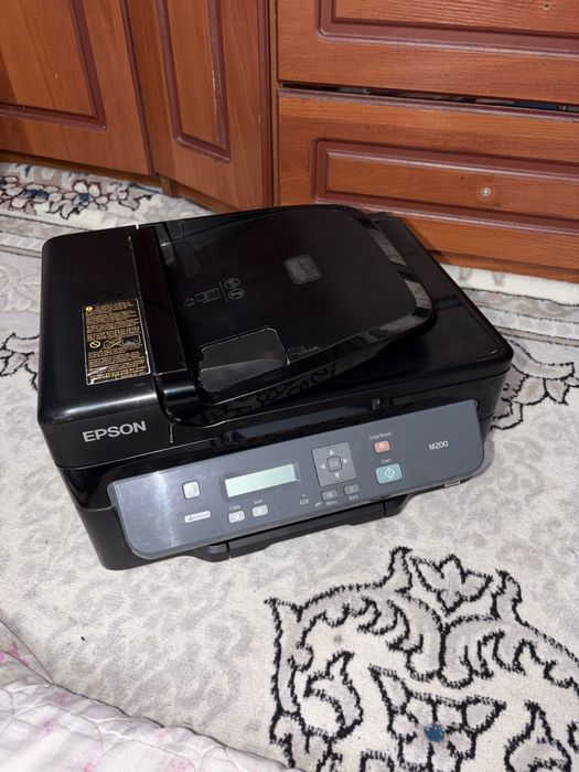 Epson M200 printer scaner kserokopiya holati ideal kam ishlatilgan