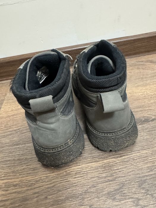 Отдам ботинки демисезонные