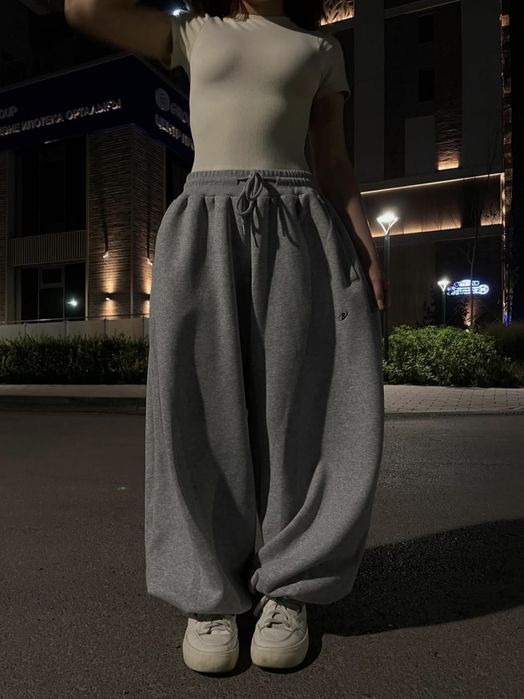 Широкие штаны с резинкой