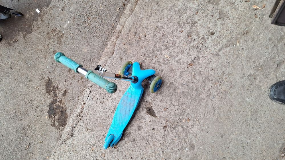 Продам детский самокат