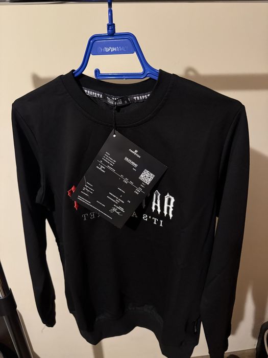 Trapstar блузи ..