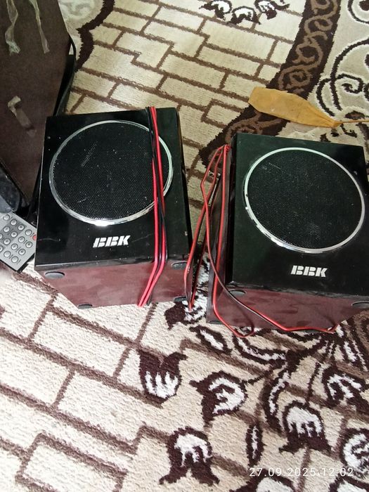 Продам колонки BBK с пультом