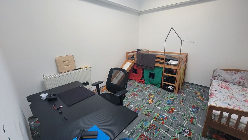 Cameră de închiriat în duplex spațios