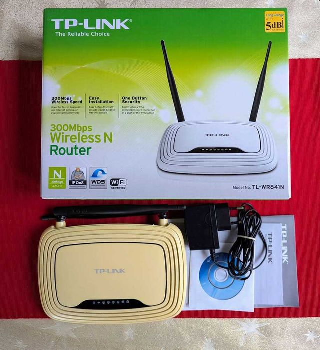 рутери HG8145V5 Huawei,  TP-Link TL-WR820N, TL-WR841N