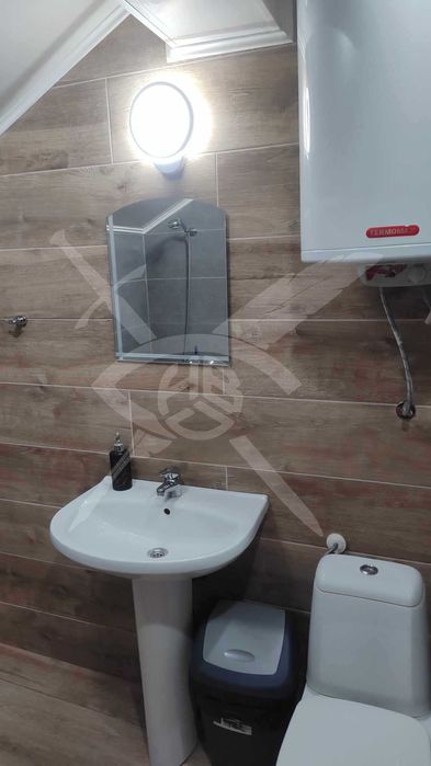 Дава се под наем Мезонет в Варна, Колхозен пазар - 110 кв.м за 625 € - Снимка #7