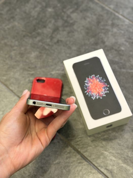 iPhone SE 32GB Impecabil Liber de retea