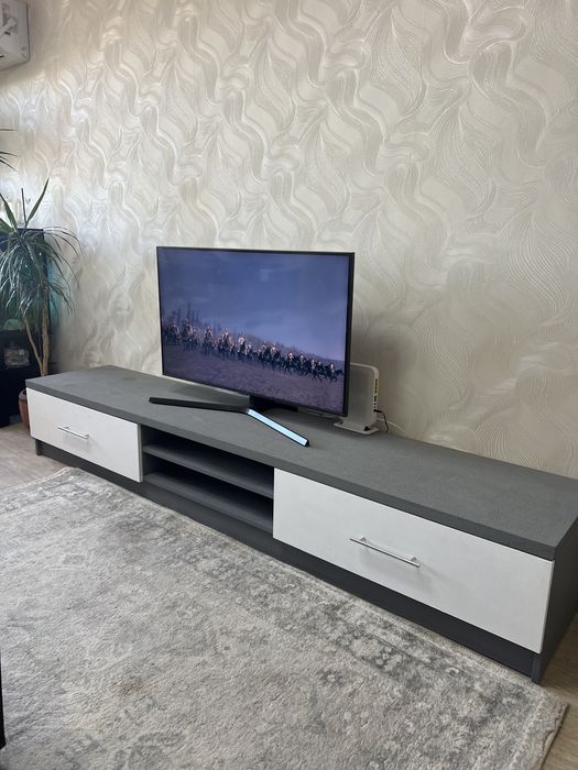 Тумба под телевизор