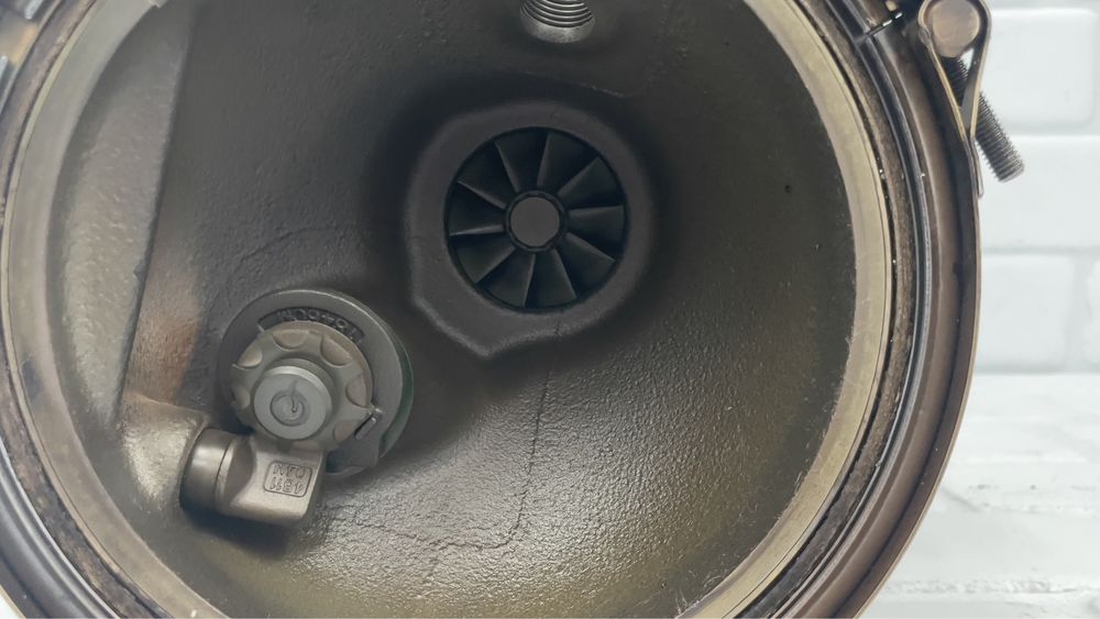 Турбо AUDI S4 S5 SQ5 06M145689J