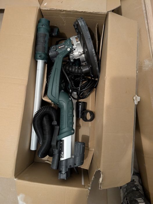 Продавам жираф Parkside