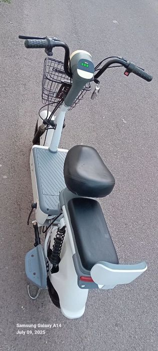 Elektron skuter
Tezligi 35km/s
Yurish masofasi 40km
Holati rasimdagide