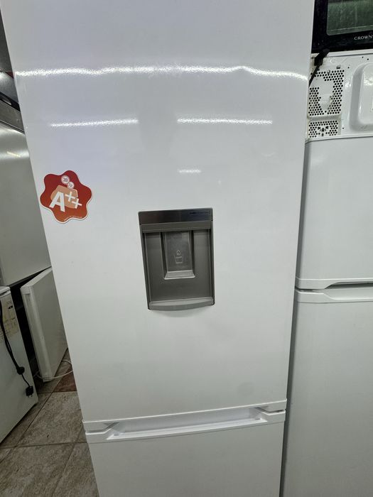 Хладилник със диспесър finlux