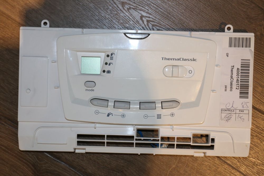 Placa frontala cu display centrala termica Saunier Duval Thema Clasic