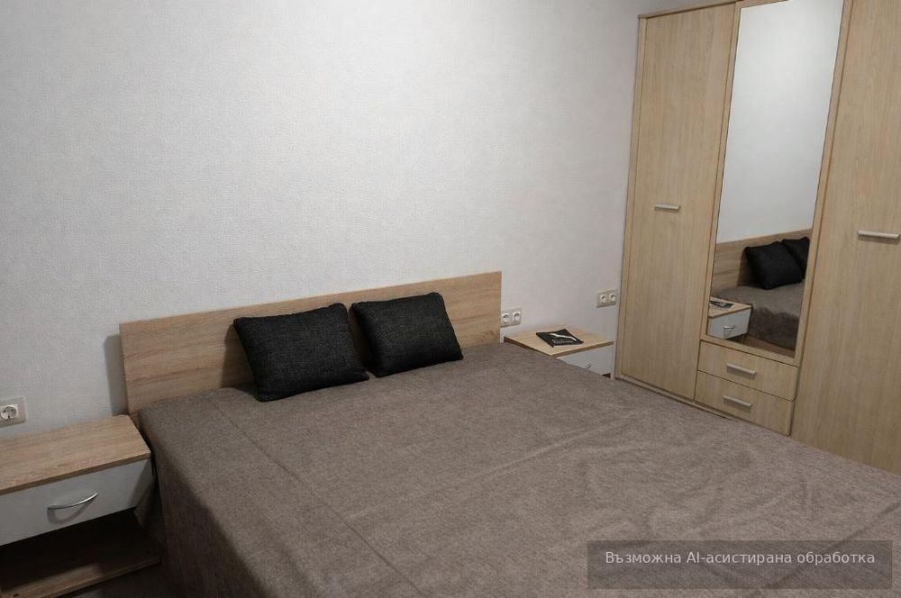 Дава се под наем Двустаен апартамент в Варна, Център - 55 кв.м за 458.49 € - Снимка #3